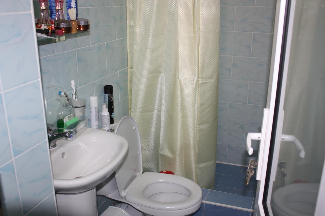 Viktoria Hotel ピツンダ エクステリア 写真